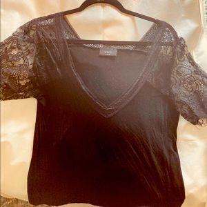 VICI Lace Tee Sz Lg